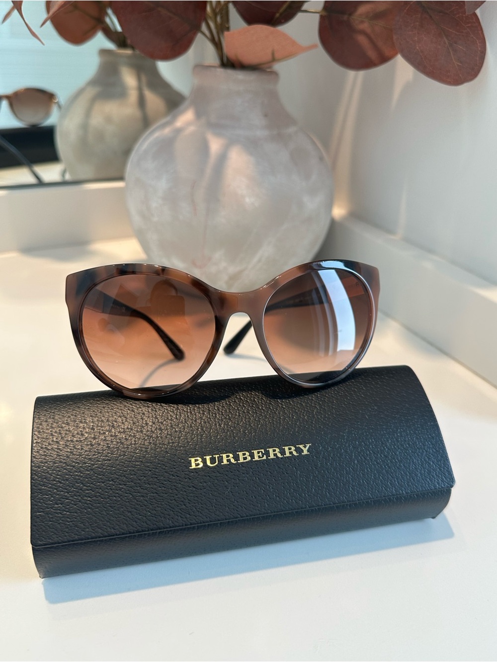 Burberry Brown Gradient Cat-Eye Women's Sunglasses - Picture 4 of 5